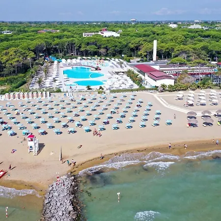 Comfy Studio With Terrace And Stunning Seaview Apartamento Lignano Sabbiadoro